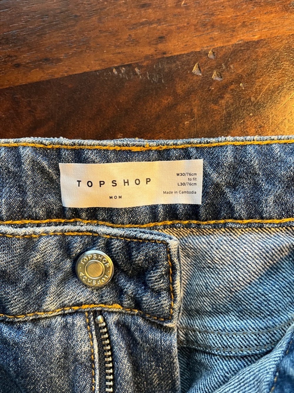 Topshop Blue Denim Mom Jeans with Contrast Stitching - Picture 3 of 3